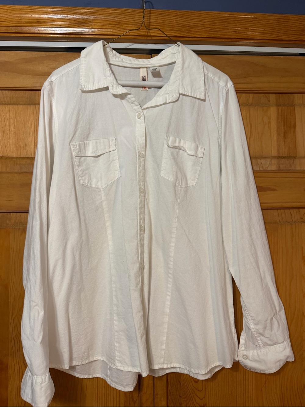 Route 66 Women’s White Button-Front Shirt